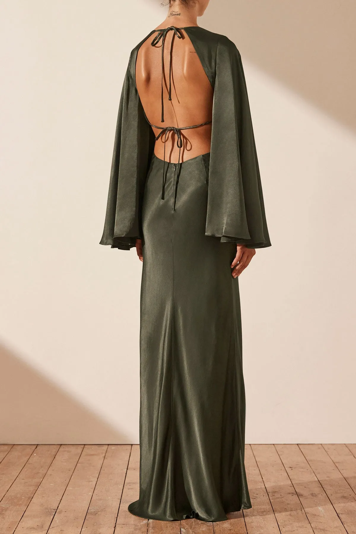 LA LUNE FLARED SLEEVE OPEN BACK MAXI DRESS - FOREST