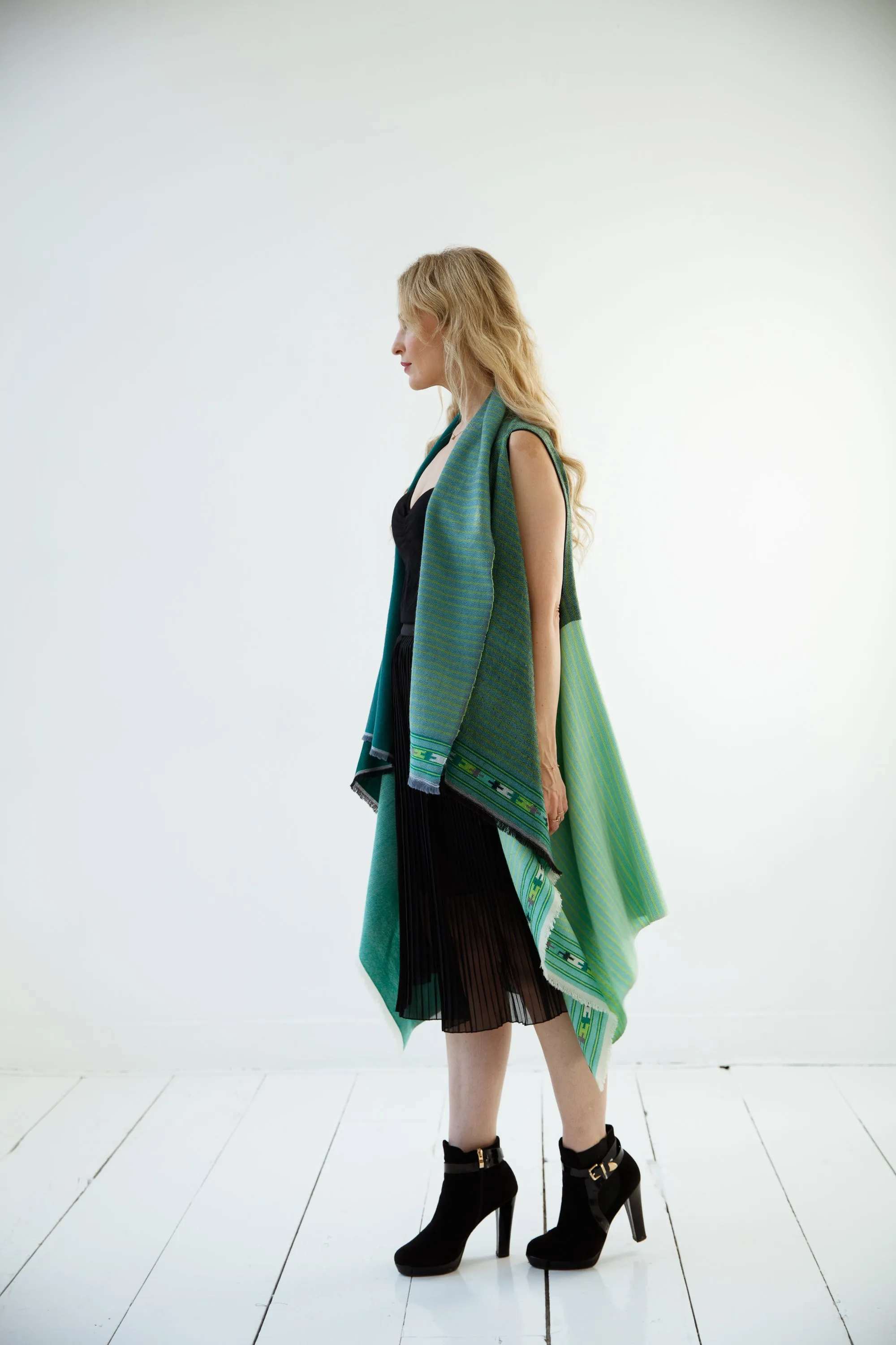 Light Wool Cape Fusion Green