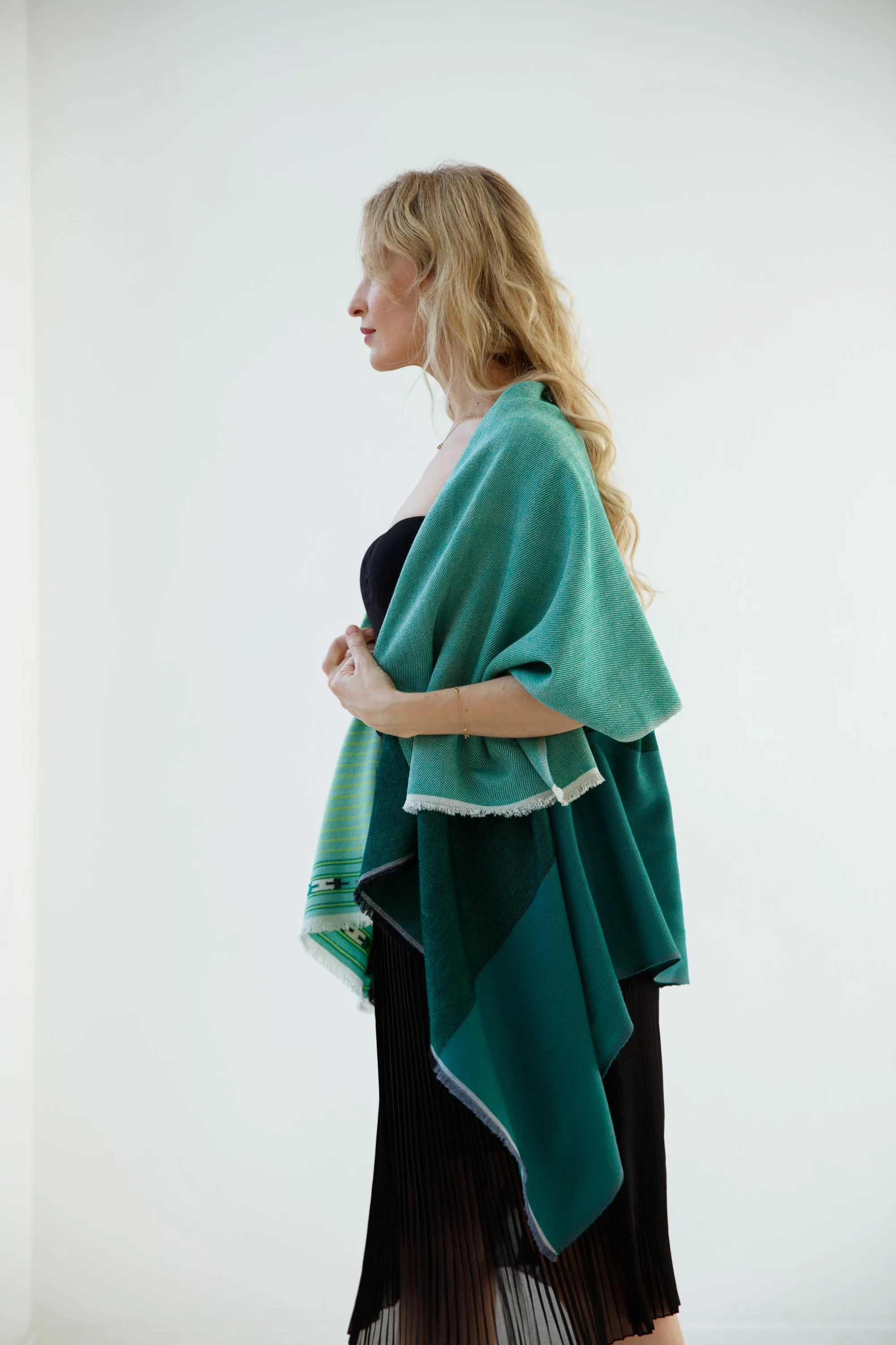 Light Wool Cape Fusion Green