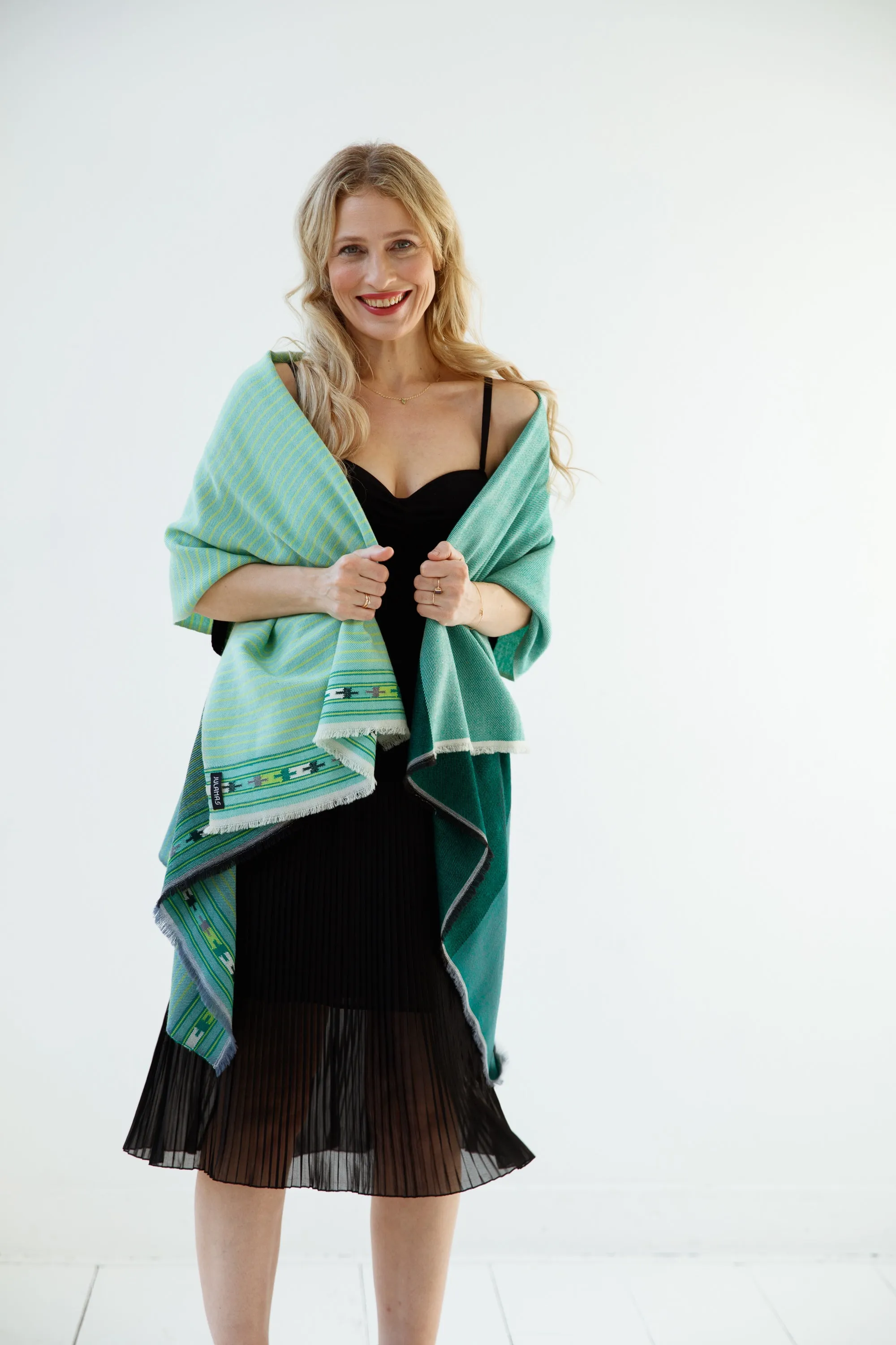 Light Wool Cape Fusion Green