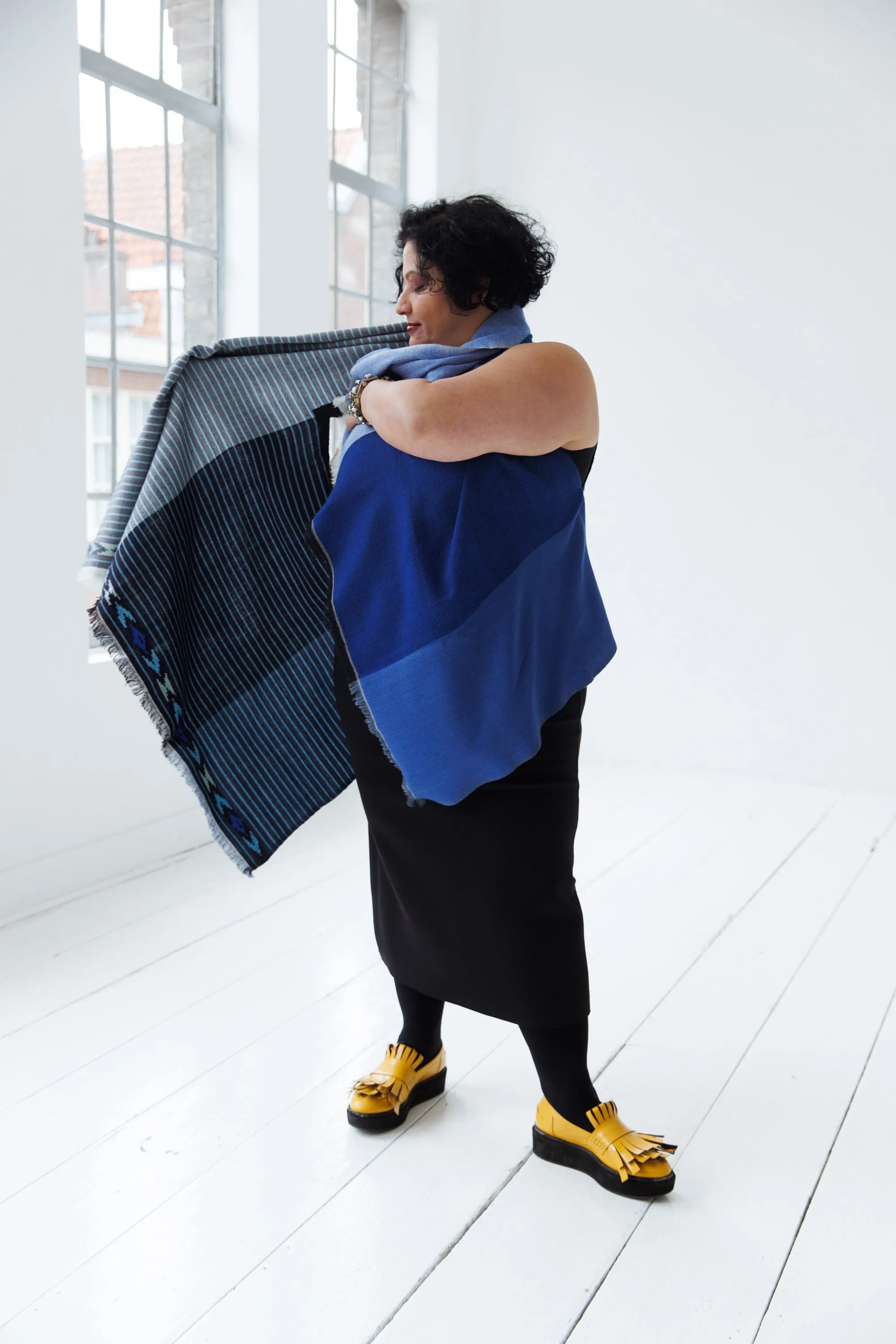 NEW! JULAHAS  Light Wool Cape Fusion Blue