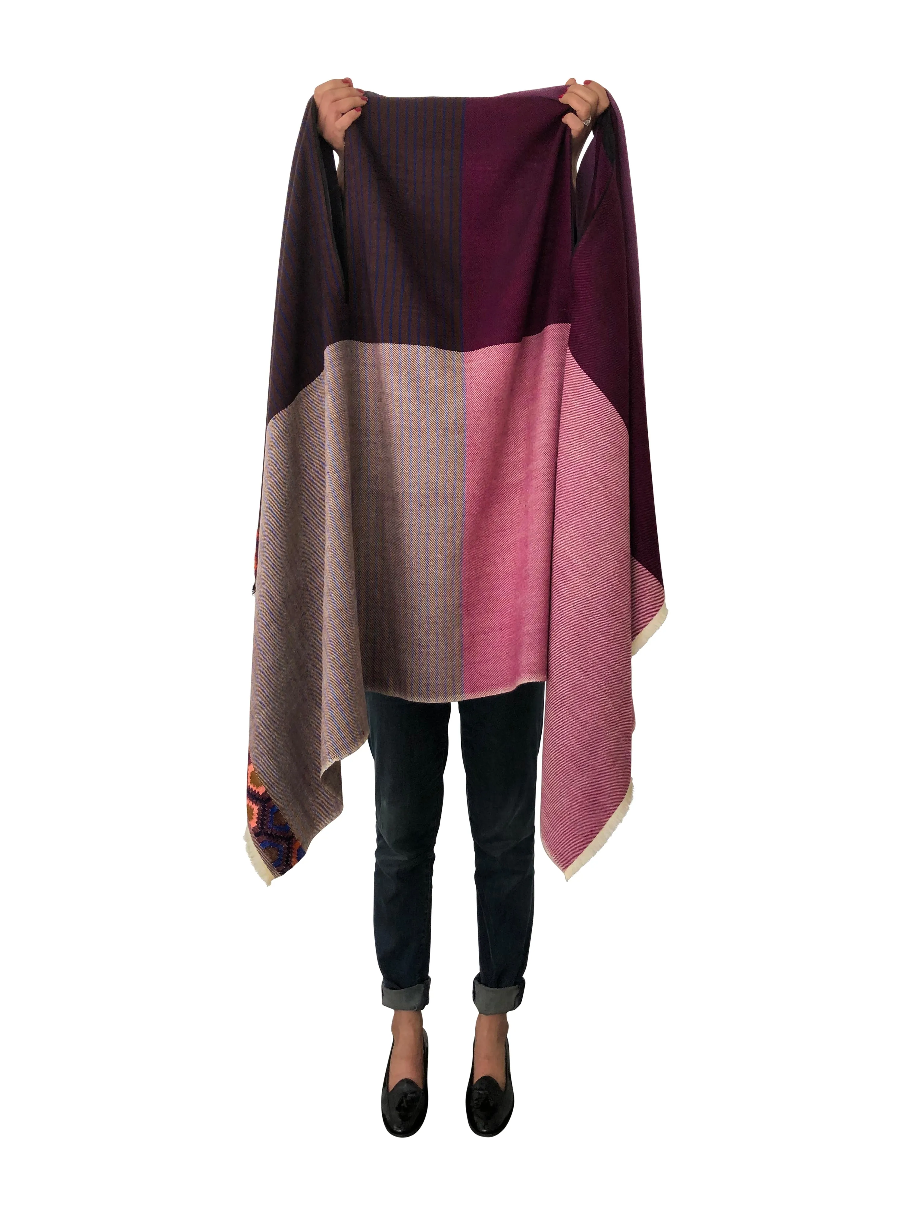 NEW! JULAHAS  Light Wool Cape Fusion Plum