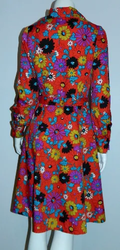 vintage 1970s shirt dress / MOD floral print / orange mini dress XS